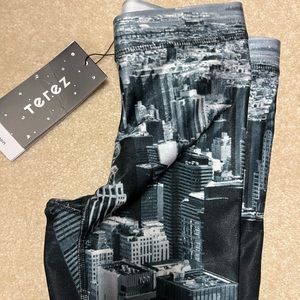 New with tags New York Terez leggings